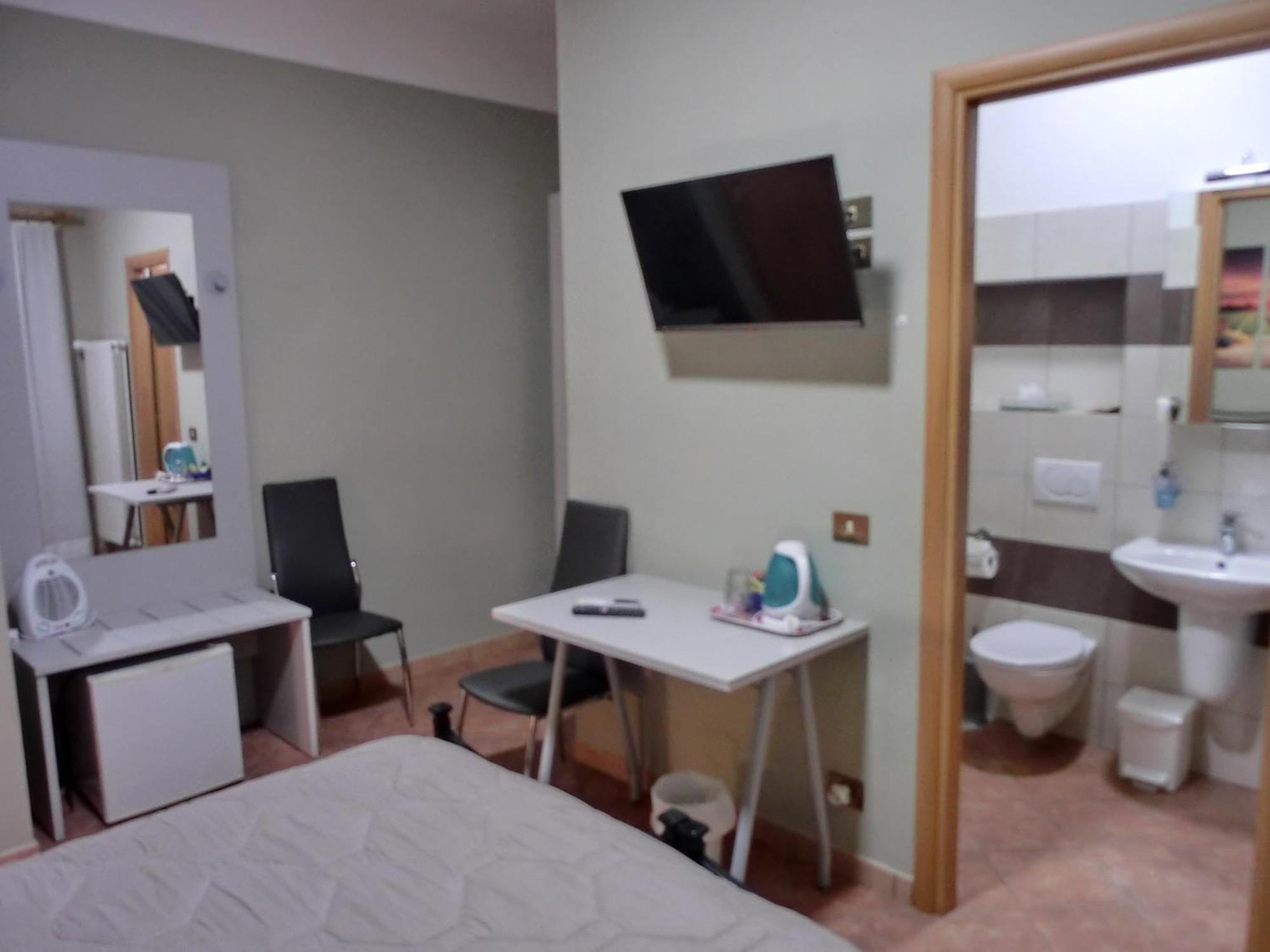 Agriturismo La Pietriccia Chianciano Terme Buitenkant foto