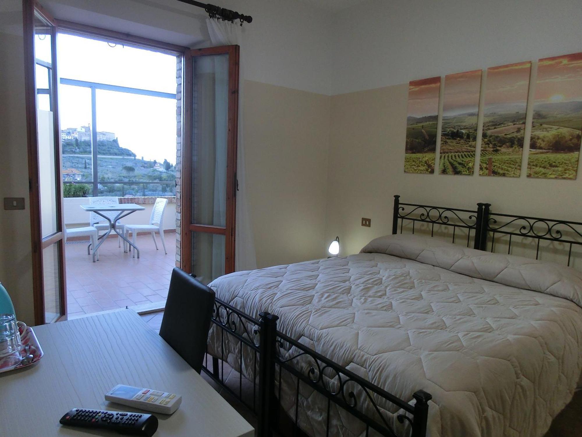 Agriturismo La Pietriccia Chianciano Terme Buitenkant foto