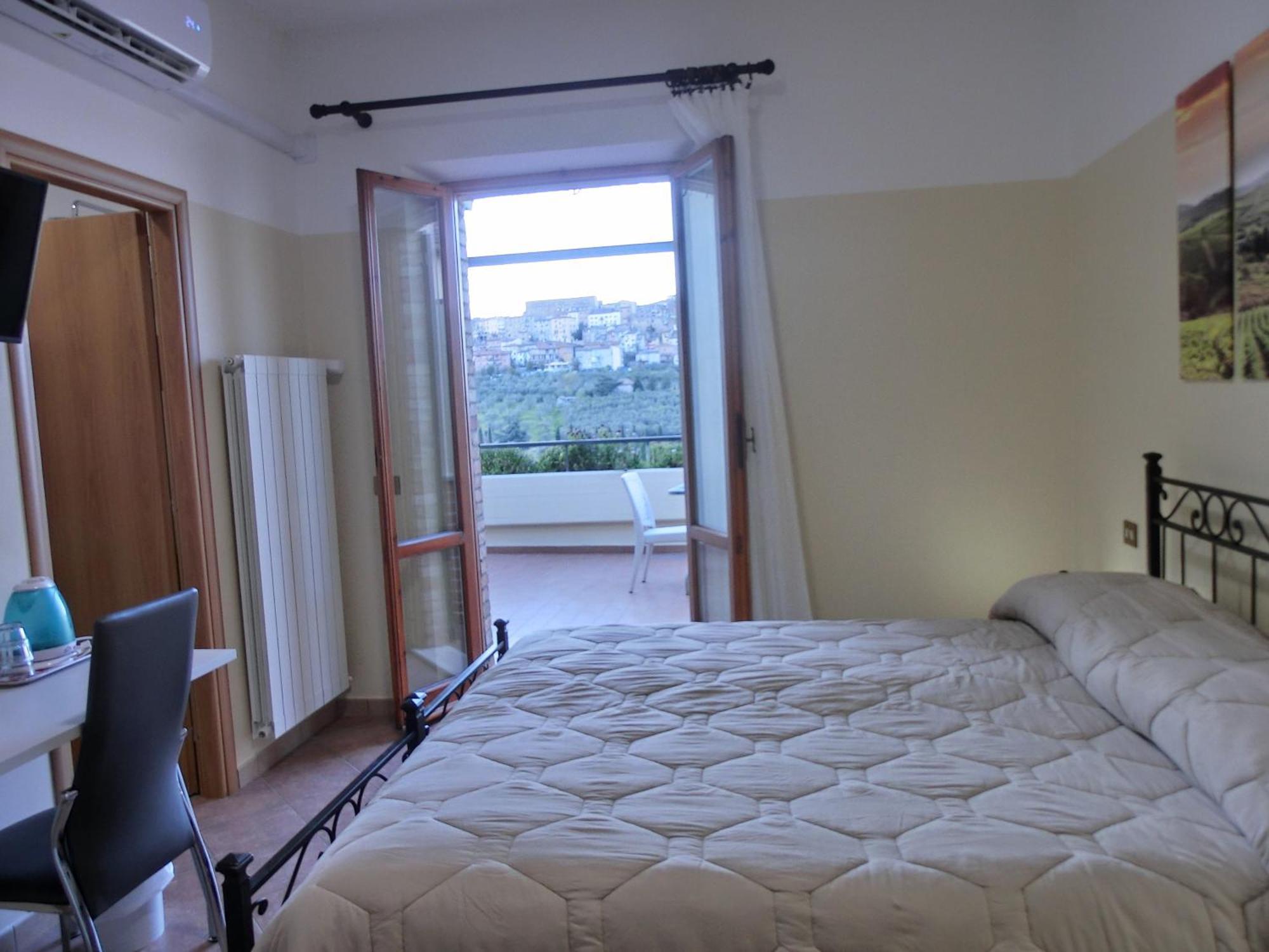 Agriturismo La Pietriccia Chianciano Terme Buitenkant foto
